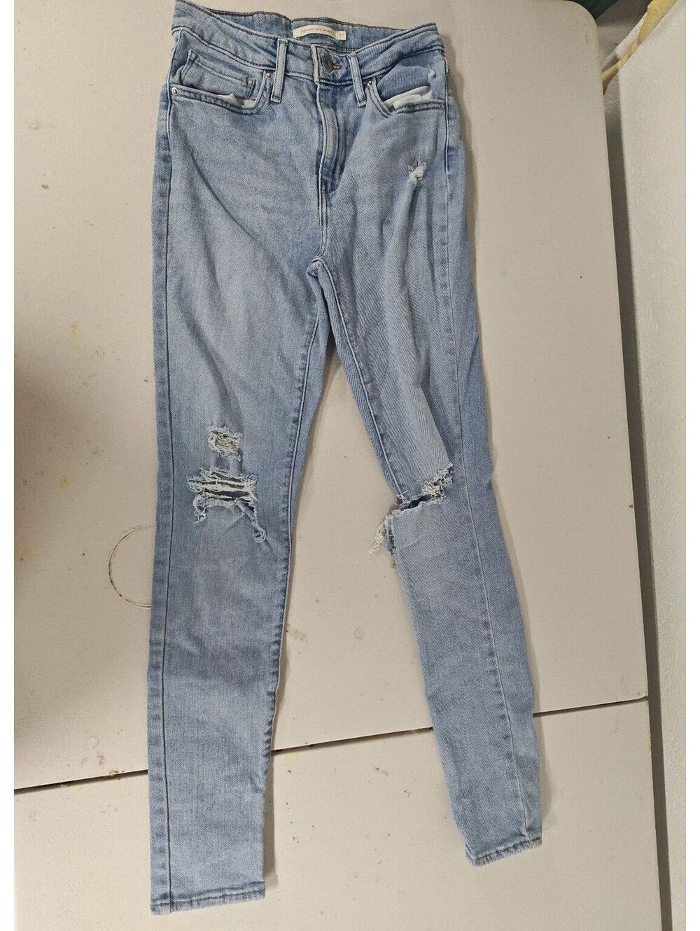 Levi's 721 High Rise Skinny Jeans Light Wash Distressed Ripped Knees W27 L30